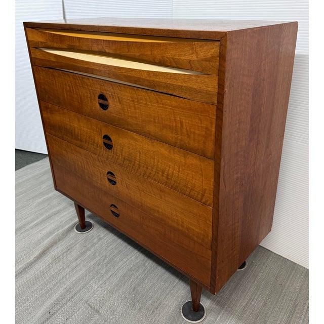 Mid-Century Modern West Michigan Furniture Company Chest of Drawers, Vintage For Sale - Image 3 of 12