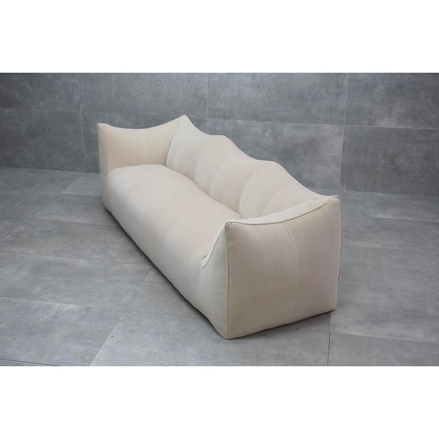 Le Bambole 3-Seater Sofa in Ecru Velvet by Mario Bellini for B&b Italia, 1970s, in Restored conditions. Designed 1970 to...