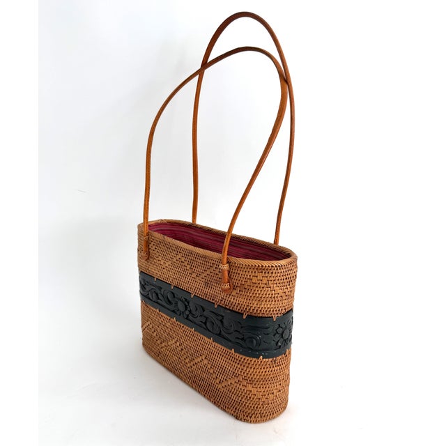 1990s Handwoven Vintage Lomboc Rattan Basket Bag For Sale - Image 5 of 10