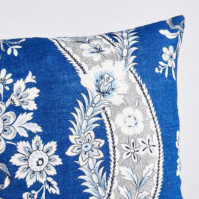 This pillow features Le Castellet with a knife edge finish. Based on a classic Provençal motif, Le Castellet is a printed...