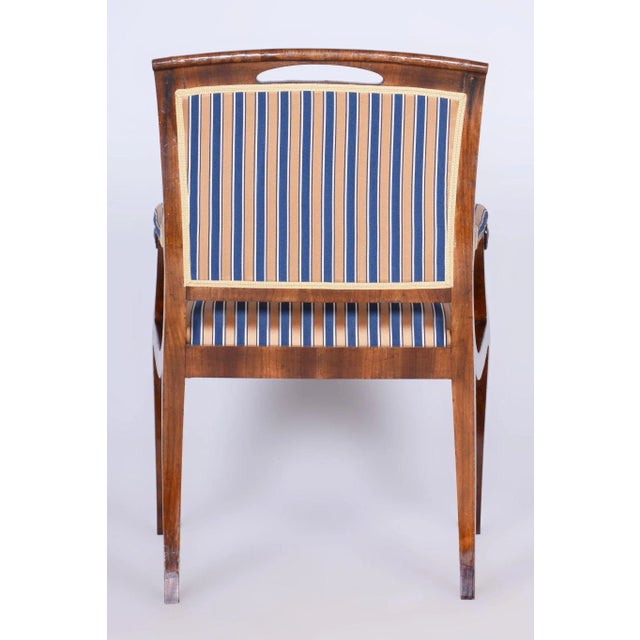 Biedermeier Armchair in Walnut Veneer and Oak, 1830s For Sale - Image 12 of 13