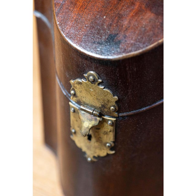 English English George III Period Early 18th Century Walnut Box with Brass Hardware For Sale - Image 3 of 15