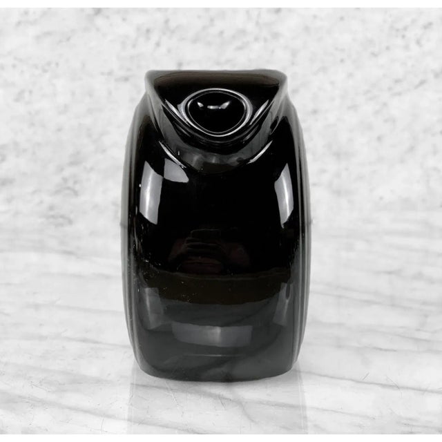 Mid-Century Modern Mid-Century Black Porcelain Disc Juice Pitcher For Sale - Image 3 of 9