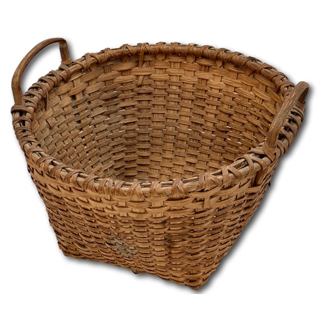 Excellent Smaller 10 Inch Size Antique American Hand Woven Ash Splint Berry Basket With Nice Patina - Late 19th Century For Sale - Image 11 of 18
