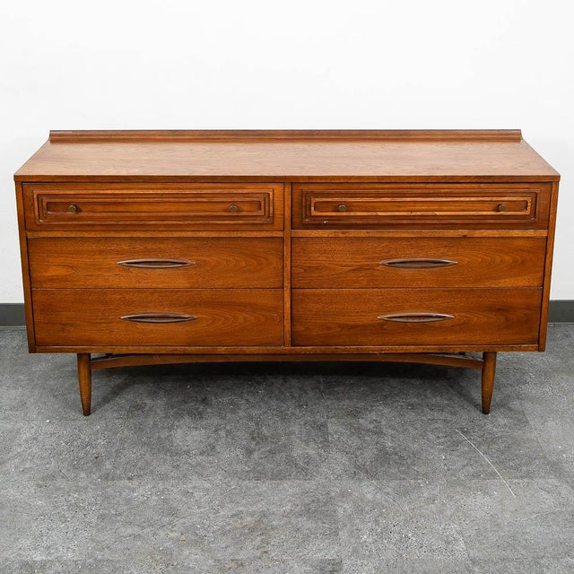 Broyhill Mid Century Modern Dresser Credenza Broyhill Sculptra Brazilia 6 Drawer MCM For Sale - Image 4 of 10