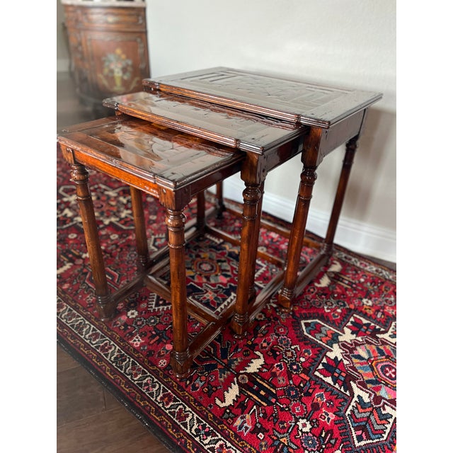 Attributed to Jonathan Charles Nest of Three Walnut Inlaid Parquet Oyster Tables, Huntingdon Collection For Sale In Dallas - Image 6 of 12