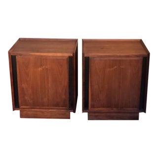 1960s Dillingham “Esprit” Walnut Nightstands by Merton L. Gershun - a Pair For Sale
