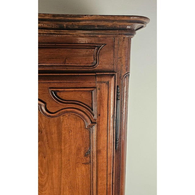 French Fruitwood Bonnetière, Early 19th Century For Sale - Image 10 of 11