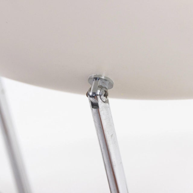 Authentic Herman Miller Eames Lounge Chair & Ottoman in Santos Palisander and Black Leather For Sale In Dallas - Image 6 of 9