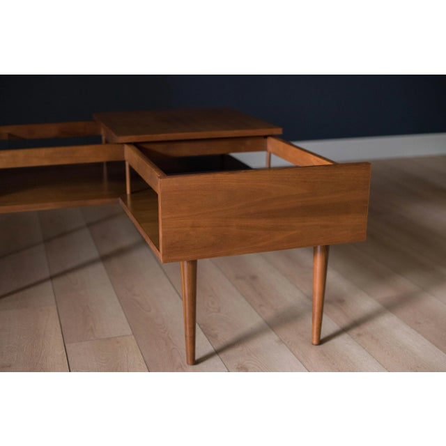1960s Mid-Century Modern Milo Baughman Glenn of California Walnut Corner Table For Sale - Image 11 of 13