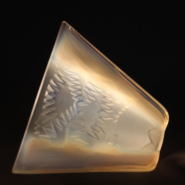 Art Deco Tulip Ceiling Light from Petitot, 1930s For Sale - Image 16 of 18