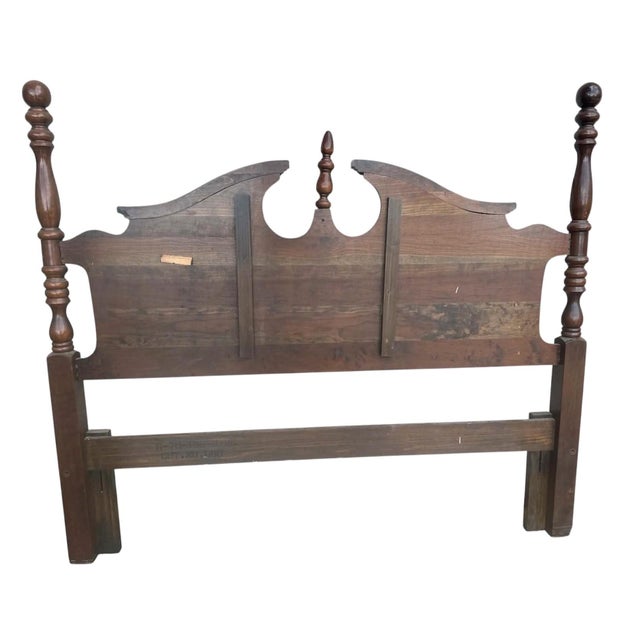 Kincaid Solid Cherry Wood Georgian Queen Size Bed Frame 62" X 88" X 55” H - Made in North Carolina in 1986 For Sale In Saint Louis - Image 6 of 7
