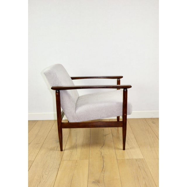 Mid-Century Modern Vintage Loft Armchair in Light Grey, 1970s For Sale - Image 3 of 11