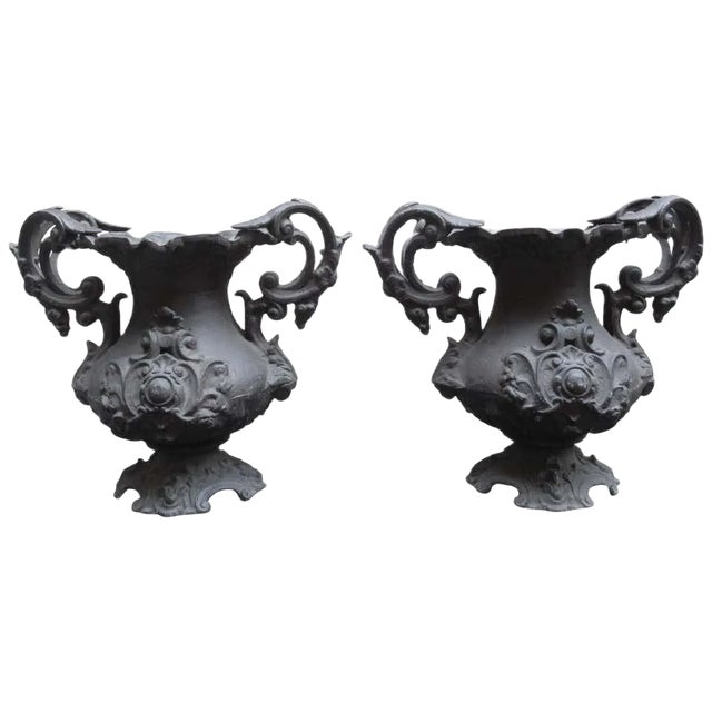 Early 20th Century Decorative Cast Iron Urns, Set of 2 For Sale