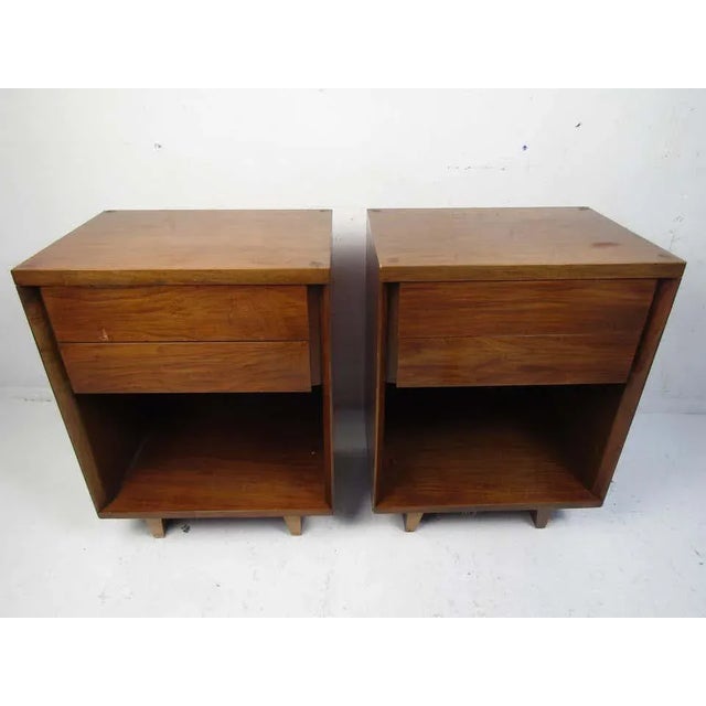 Brown Midcentury Nightstands, John Stuart - a Pair For Sale - Image 8 of 8