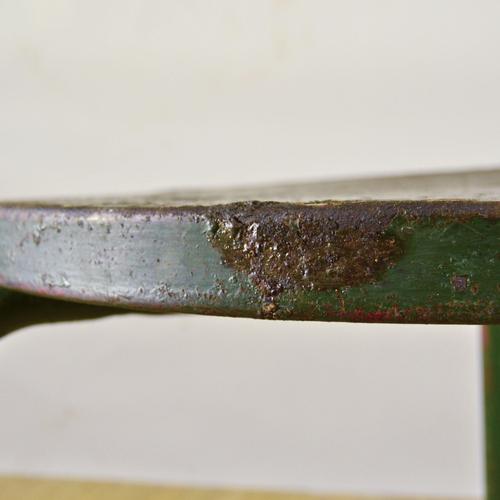 1950s Round Industrial Coffee Table, 1950s For Sale - Image 5 of 9