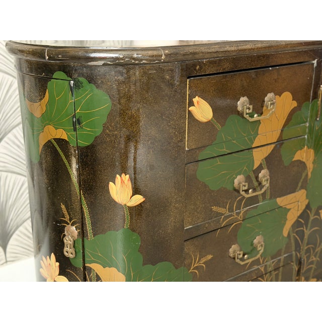 Gold Vintage Mid-Century Modern Hand-Painted Asian Chinese Chinoiserie-Style Lacquered Oval Credenza Buffet Sideboard Cabinet For Sale - Image 8 of 18