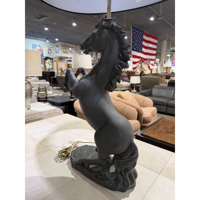 Contemporary Villari Black "Rampart" Table Lamp With Shade For Sale In Las Vegas - Image 6 of 8
