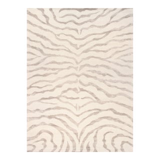 Edgy Hand-Tufted Ivory Area Rug- 7' 9'' X 9' 9'' For Sale
