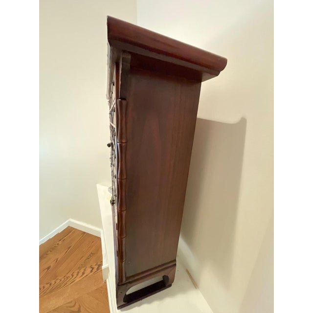 1970s 1970s Korean Hanbang Apothecary Medicine Cabinet With Chinese Characters For Sale - Image 5 of 7