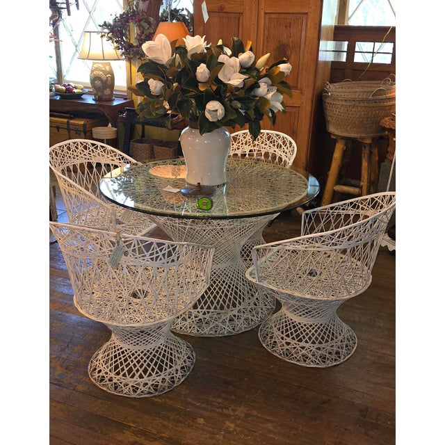 Mid Century Modern Spun Fiberglass Dining Patio Set by Russell Woodward,6 Pieces, Attributed For Sale - Image 10 of 11