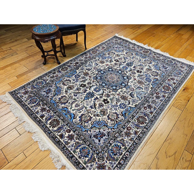 Vintage Tabriz Design Area Rug, Hand-Knotted Wool, Floral Pattern, Ivory & Blue, 6x8 For Sale - Image 11 of 18