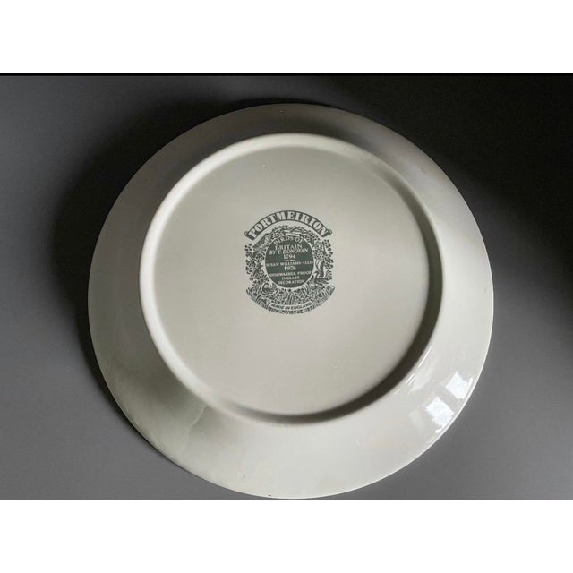 Late 20th Century Vintage Portmeirion Birds of Britain Magpie Dinner Plate – Green Band For Sale - Image 5 of 7
