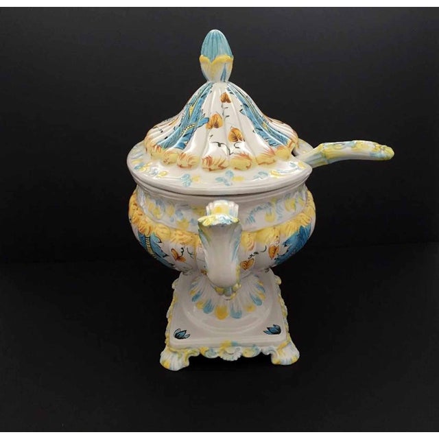 1960s Italian Faience Pedestal Majolica Soup Tureen or Centerpiece With