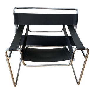 Knoll Studio Wassily Chair by Marcel Breuer – Like New For Sale