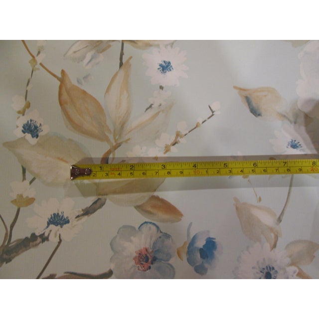 Vintage 90s White and Blue Floral Motif Wallpaper For Sale - Image 4 of 7