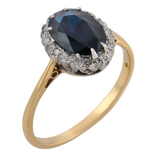1910s Edwardian 1.60 Carat Sapphire Diamond 18k Yellow Gold Platinum Cluster Ring, Size 6 For Sale