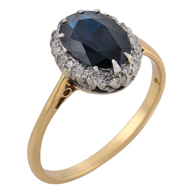 1910s Edwardian 1.60 Carat Sapphire Diamond 18k Yellow Gold Platinum Cluster Ring, Size 6 For Sale