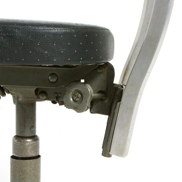 Industrial Aluminum Office Chair from Good Form, USA For Sale - Image 14 of 18