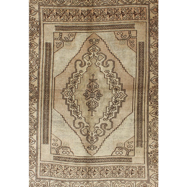 Tribal Vintage Turkish Oushak Carpet With Stylized Design in Brown, Cream, and Tan For Sale - Image 3 of 6