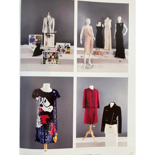 Haute Couture Paris Auction Catalog 2016 Published by Gros & Delettrez For Sale In Palm Springs - Image 6 of 13