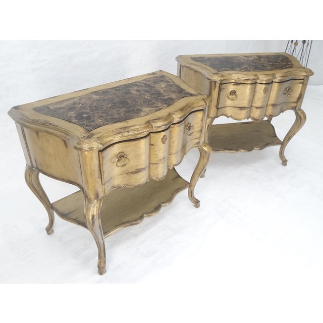 French Provincial Pair of Fine Cabriole Leg Marble Top One Drawer End Tables Night Stands MINT For Sale - Image 3 of 18