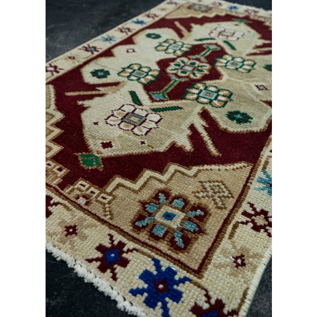 Turkish Turkish Mini Rug Oriental Hand Knotted Vintage Rug 1'7" x 2'6" #20630 For Sale - Image 3 of 8
