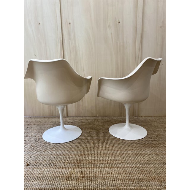 Plastic Tulip Armchairs by Eero Saarinen for Knoll International, 1970s, Set of 2 For Sale - Image 7 of 8