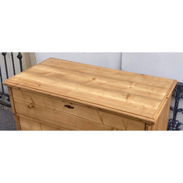 Late 19th Century Pine Chest of Three Drawers For Sale - Image 5 of 16