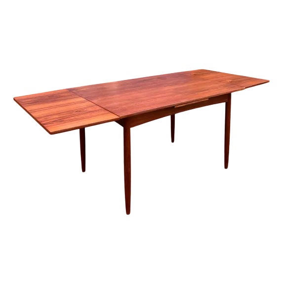 Extendable Dining Table in Teak For Sale