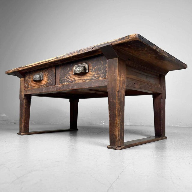 Elegant Japanese writing table (書斎机, shosai-ki) from the 1920s, with two drawers. Dimensions: Height 34 cm, Width 81.5 cm,...