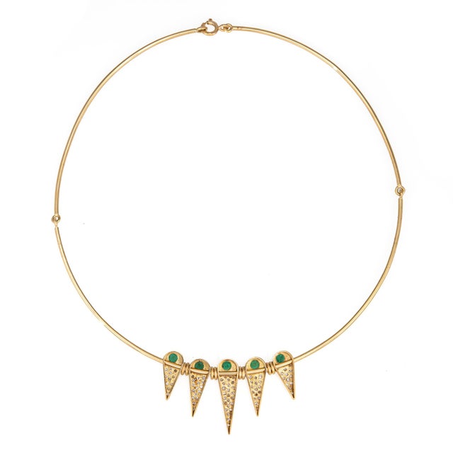 Stylish vintage Frnech import emerald & diamond spike necklace crafted in 14k yellow gold (circa 1980s). 89 diamonds total...