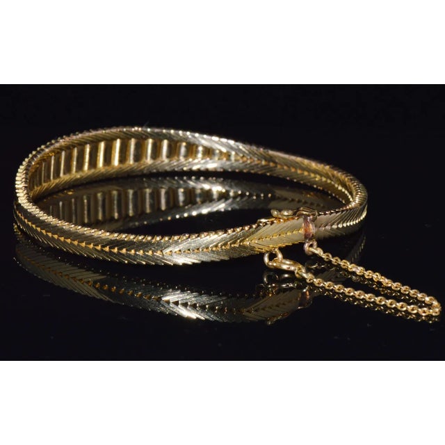 Contemporary Estate Natural Turquoise Solid 18K Gold Snake Chain Bangle Bracelet For Sale - Image 3 of 12