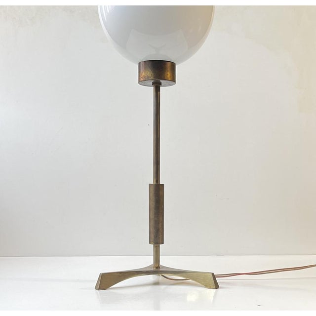 Mid-Century Modern Tri-Pod Brass Table Lamp by Josef Frank for Fog & Mørup, 1950s For Sale - Image 3 of 9