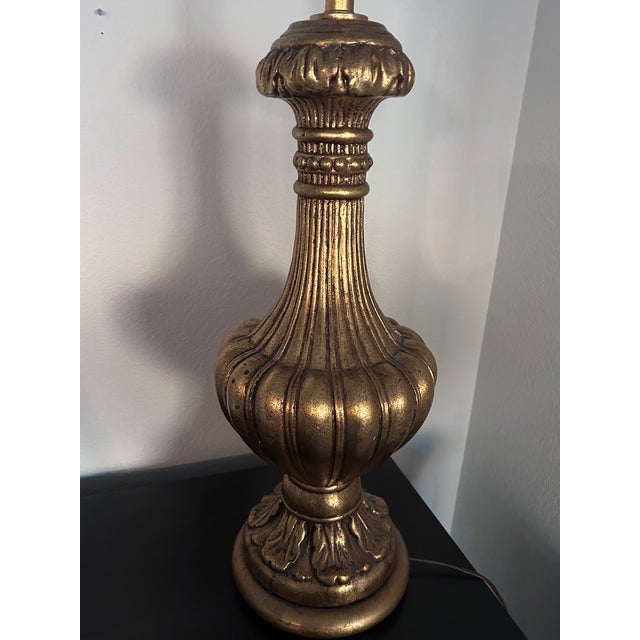 Wood 1960's Lynard of California Giltwood Urn Table Lamp With Pleated Shade - 41" Grand Scale For Sale - Image 7 of 8