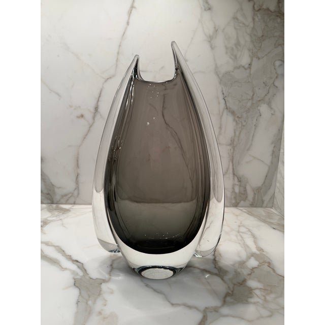 Gray Global Views Italian Hand Blown Glass Fin Vase Retail $1950 For Sale - Image 8 of 9