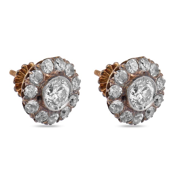 Victorian 19th Century Victorian 2.90 Carat Diamond 14k Yellow Gold Cluster Earrings, A Pair For Sale - Image 3 of 7