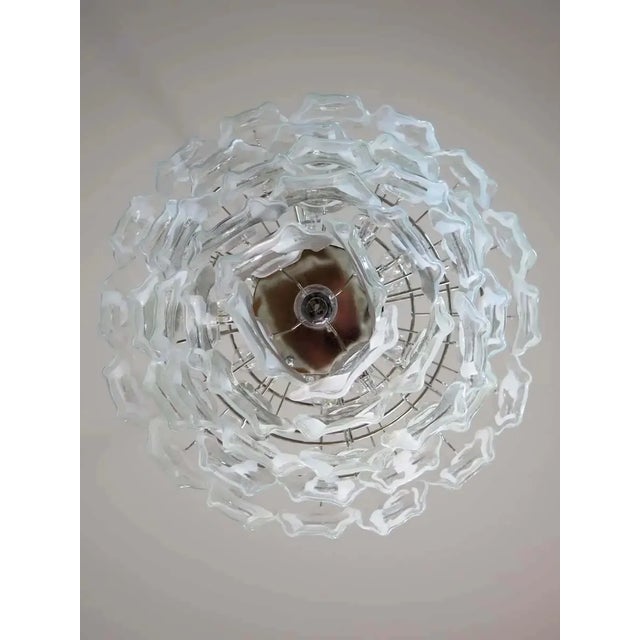 Transparent Italian Murano Chandelier Lamp Vistosi – 50 Clean and White Lattimio Glasses For Sale - Image 8 of 10