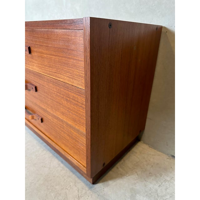 Vintage Chest of Drawers in Teak For Sale - Image 12 of 13