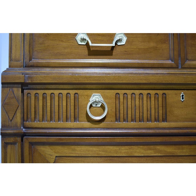 Wood Mid Century Transitional Highboy Fluted Frieze Dresser by Thomasville For Sale - Image 7 of 15